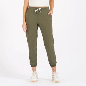 Vuori Weekend Jogger, Medium, Oregano, NWT